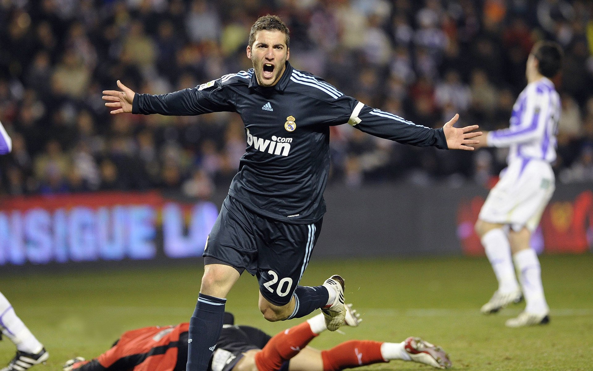 斯滕伯根技术动作精准流畅，斯滕伯格作品